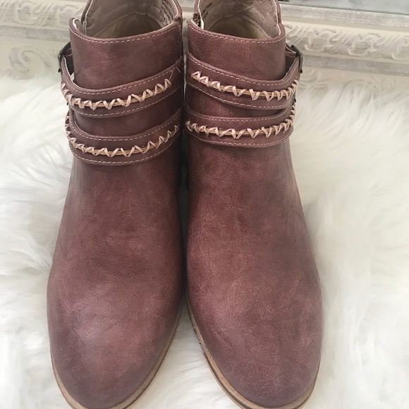 🛍 BUY 1 GET 1 1/2 OFF 🛍 SUMMER CLEARANCE SALE - Picture 4 of 8